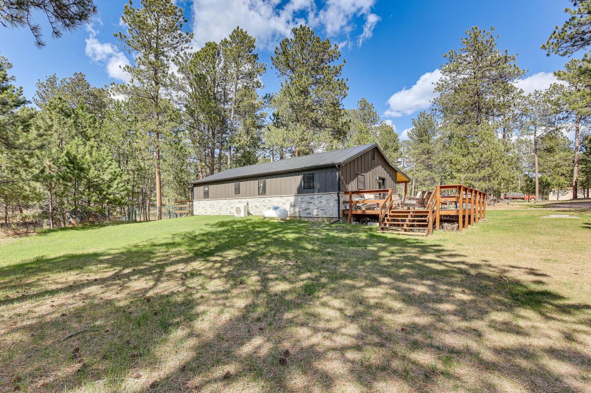 Private Black Hills Home With Corral Horses Welcome Custer Bagian luar foto